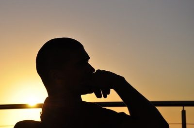 `!?#$%^&*@@??!’: ಗೆಳೆಯರೇ ಇದೇನೆಂದು ದಯವಿಟ್ಟು ಗಳಹುವಿರಾ!