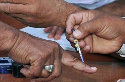 ಬಡಪಾಯಿಗಳಿಗೆ ಕೆಲವು ಡೆಮಾಕ್ರಸಿ ಪಾಠಗಳು: ಹೃಷಿಕೇಶ್ ಬರಹ