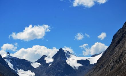 ಪದ್ಮಸಂಭವನ ಭವಸಾಗರದಲ್ಲಿ: ಅಬ್ದುಲ್ ರಶೀದ್ ಪ್ರವಾಸ ಕಥನ