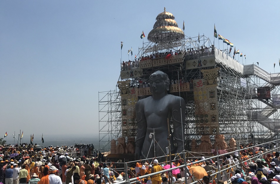 ಬಾಹುಬಲಿಯ ಸ್ನಾನವೂ.. ಜೇನ್ನೊಣದ ಸಂಚಾರವೂ..: ಸುಜಾತಾ ತಿರುಗಾಟ ಕಥನ