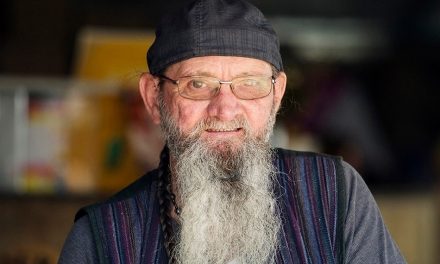 ‘ಮರೆತುಹೋದ ಆಸ್ಟ್ರೇಲಿಯನ್’ ಗ್ರೆಗೊರಿ ಸ್ಮಿತ್ ಆತ್ಮಕಥನ: ವಿನತೆ ಶರ್ಮ ಅಂಕಣ