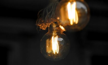 ಬೆಳಕೆಂಬುದು ಬೆಳಕಾಯಿತು ಹೇಗೆ?:ಶೇಷಾದ್ರಿ ಗಂಜೂರು ಅಂಕಣ