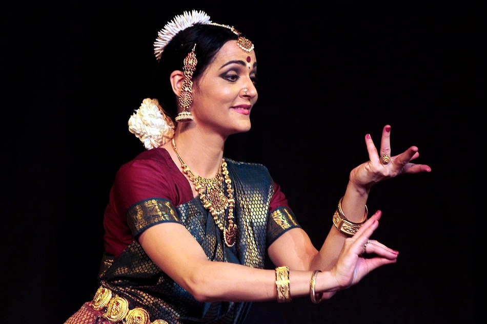 ಅಭಿನಯಕ್ಕೆ ಅಲಂಕಾರದ ಮೊನಚು ಕೊಡುವ ಹಸ್ತಾಭಿನಯ