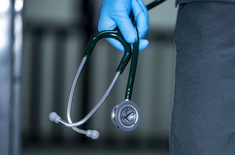 ವಿಷ ವರ್ತುಲದ  ಒಂದು ವಿಚಿತ್ರ ವೃತ್ತಾಂತವು..