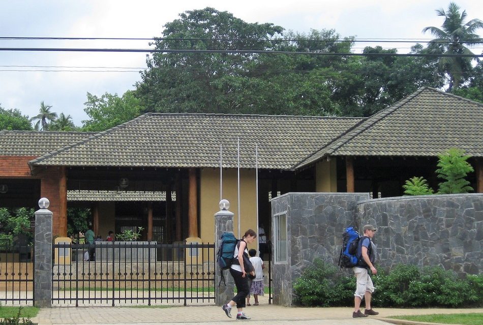 ಆನೆಗಳ ಅನಾಥಾಶ್ರಮದಲ್ಲಿ ಮಂಡೋದರಿಯ ನೆನಪಾಯಿತು