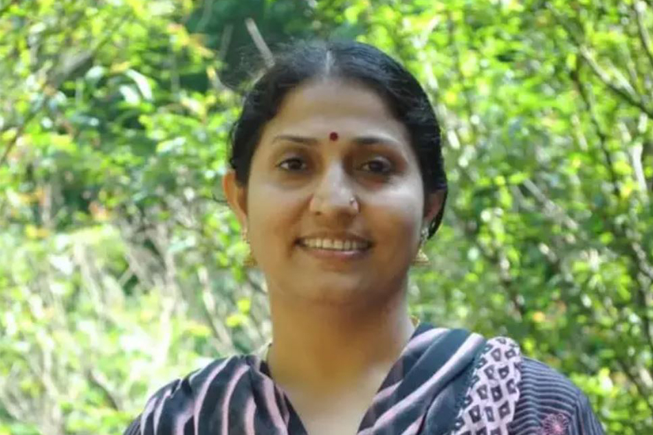 ಆನೆ ಸಾಕಲು ಹೊರಟವಳ ಕಥೆ