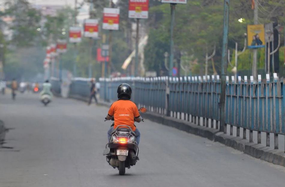 ಪಿಜ್ಜಾ ಡೆಲಿವರಿ ಹುಡುಗನೂ ಹಾಗೂ ಓಲ್ಡ್ ಮಾಂಕ್ ಪರಮಾತ್ಮನೂ