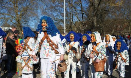 ಗುಮ್ಮನಿಂದಲೂ ಚಾಕೋಲೇಟ್‌ ಕೊಡಿಸುವ “ಕಾರ್ನಿವಲ್” ಹಬ್ಬ…