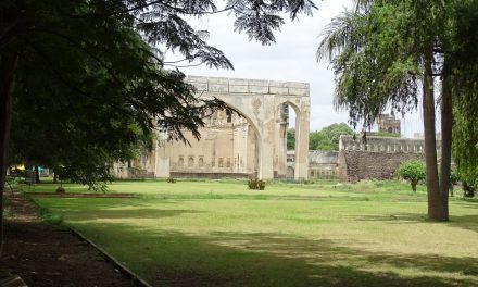 ವಿದ್ಯಾರ್ಥಿಗಳ ಓದಿಗೆ ಆಸರೆಯಾಗುತ್ತಿದ್ದ ಮಹಲುಗಳು…