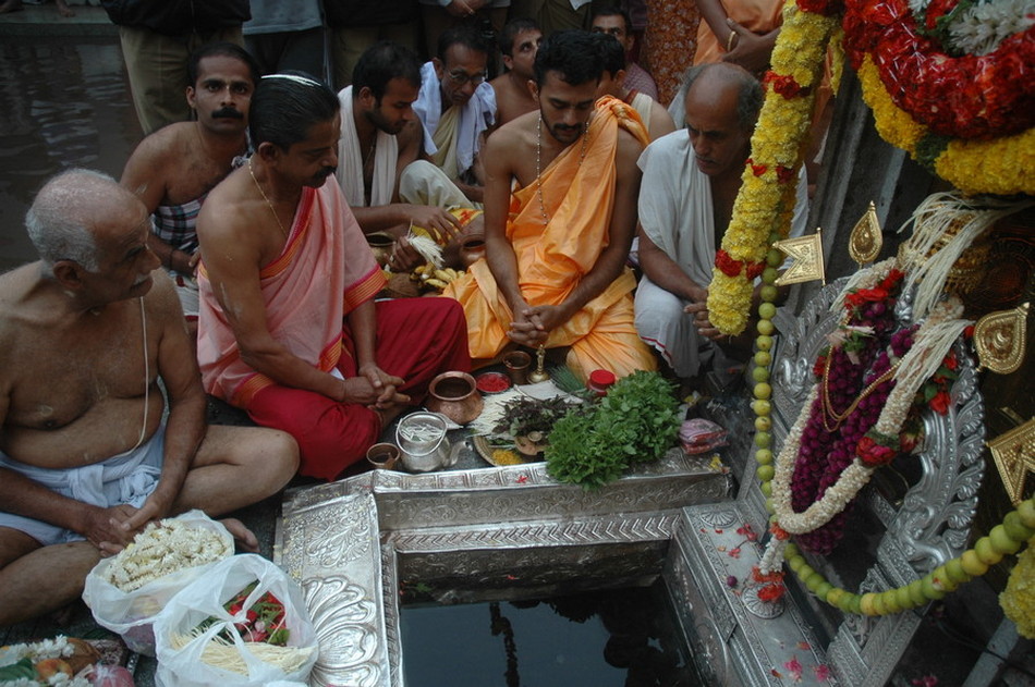 ಕಾವೇರಿ ಉಗಮದೊಂದಿಗೆ ಮಡಿಕೇರಿ ದಸರಾ ವೈಭವ: ಸುಮಾವೀಣಾ ಸರಣಿ