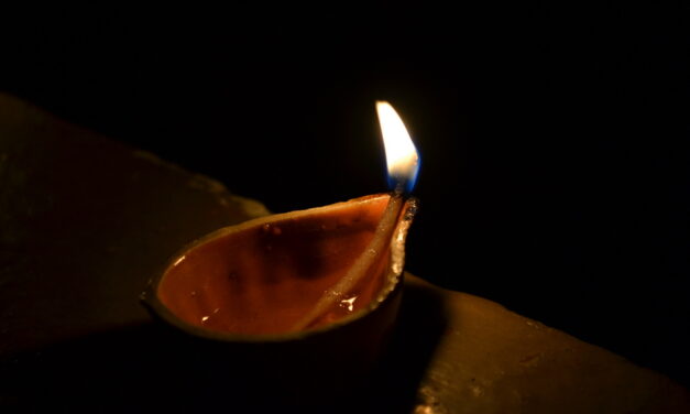 ಲಿಂಗರಾಜ ಸೊಟ್ಟಪ್ಪನವರ್‌ ಬರೆದ ದೀಪಾವಳಿ ಕವಿತೆ