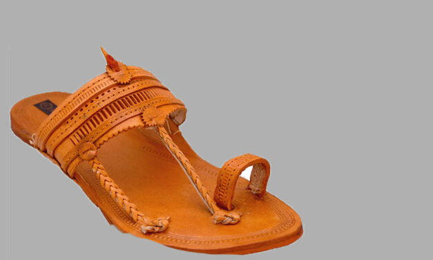 ಆತಂಕ ಮೂಡಿಸಿದ ಅನಾಥ ಚಪ್ಪಲಿ!: ಶರಣಗೌಡ ಬಿ.ಪಾಟೀಲ ಪ್ರಬಂಧ