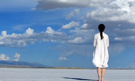 ಹೇಳಿದ್ದರೆ ಬದುಕು ಬದಲಾಗುತ್ತಿತ್ತಾ?: “ದಡ ಸೇರದ ದೋಣಿ” ಸರಣಿಯಲ್ಲಿ ಮಮತಾ ಅರಸೀಕೆರೆ  ಬರಹ