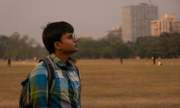 ತಮ್ಮ ಬೆಂಗಳೂರಿಗೆ ಬಂದ..: ವಿನಾಯಕ ಅರಳಸುರಳಿ ಲಲಿತ ಪ್ರಬಂಧ