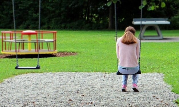 ವಿನಾಯಕ‌ ಅರಳಸುರಳಿ ಹೊಸ ಅಂಕಣ “ಆಕಾಶ ಕಿಟಕಿ” ಇಂದಿನಿಂದ ಶುರು