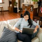 ಹಿರಿಯರಿಗೂ ಇಂದಿನ ಪೀಳಿಗೆಗೂ ಇರುವ ಅಂತರವನ್ನು ದಾಟುವುದು ಹೇಗೆ?: ಎಲ್.ಜಿ.ಮೀರಾ ಅಂಕಣ